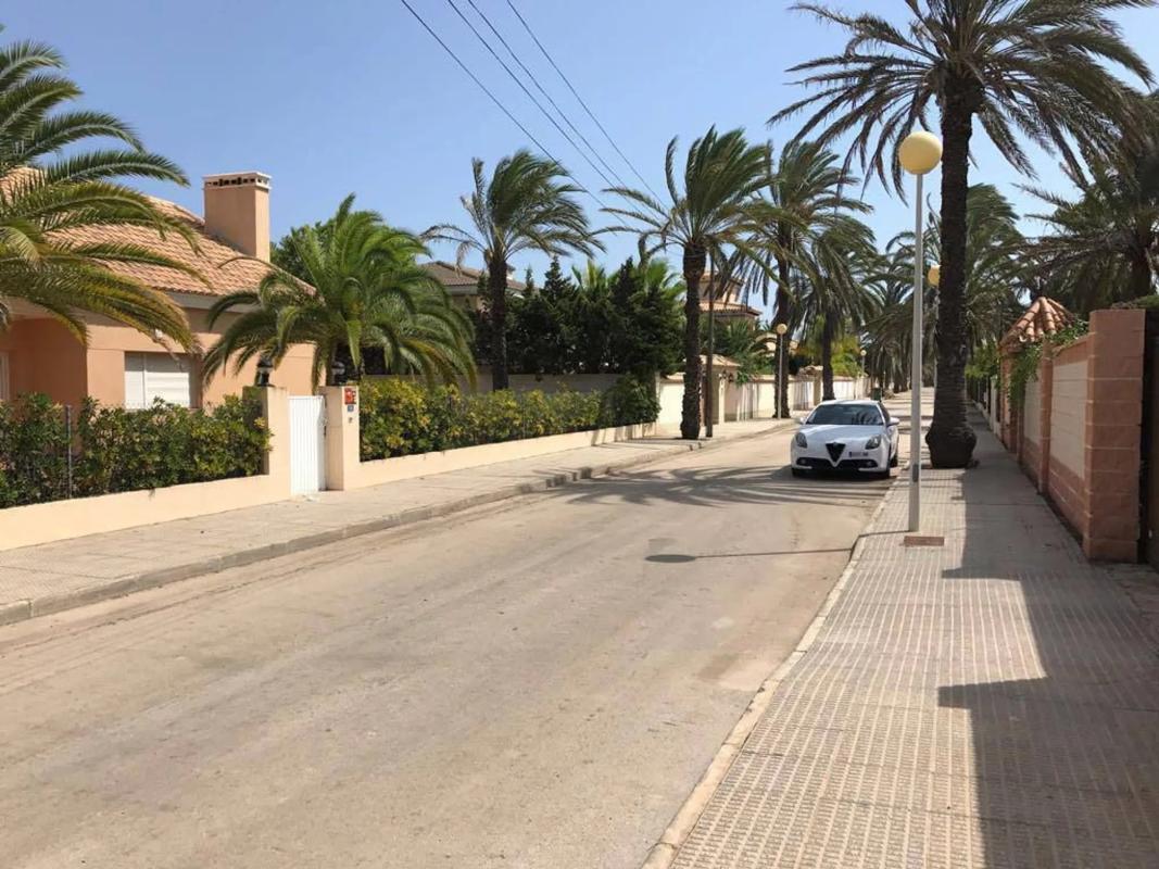 Properties for sale and rent in Spain photo 2