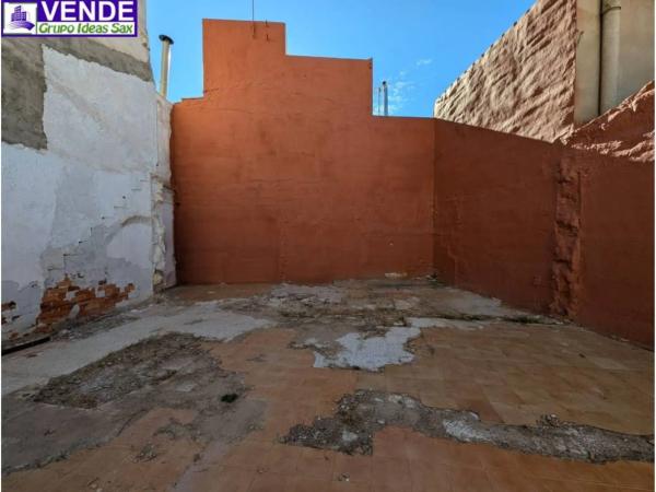 Terreno en calle Alicante photo 1