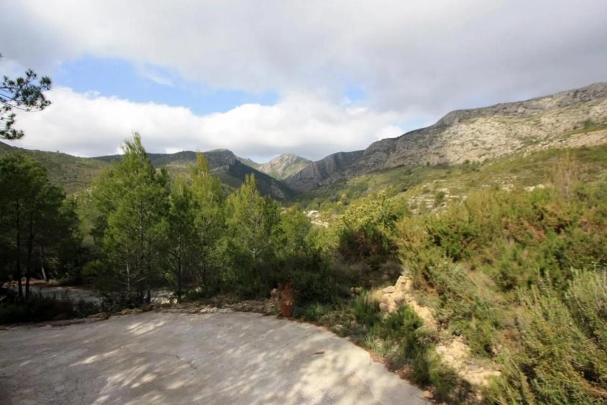 Terreno en venta en Pedreguer, Alicante photo 1