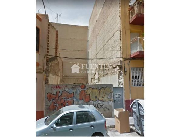 Terreno en calle General Espartero thumbnail 2