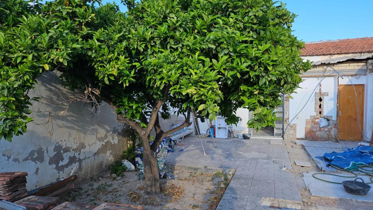 Działka na sprzedaż w El Campello, Alicante photo 1
