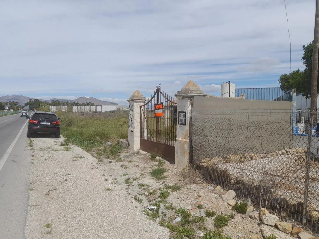 Terreno en venta en Jacarilla, Alicante photo 2