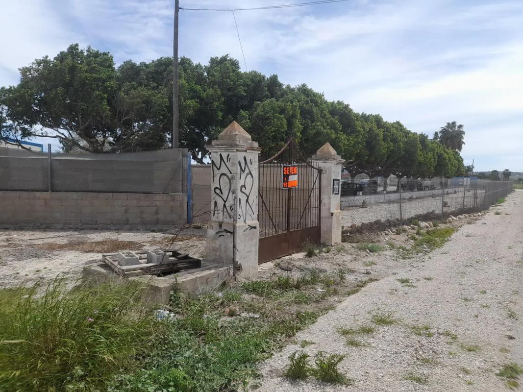 Terreno en venta en Jacarilla, Alicante photo 5