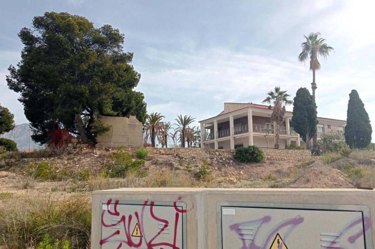 Działka na sprzedaż w La Villajoyosa / Vila Joiosa, Alicante photo 3