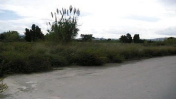 Terreno en calle de les Deveses thumbnail 1