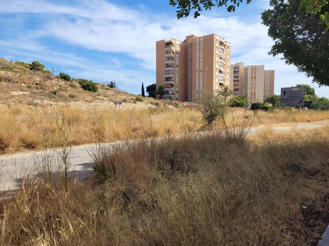 Działka na sprzedaż w La Villajoyosa / Vila Joiosa, Alicante photo 2
