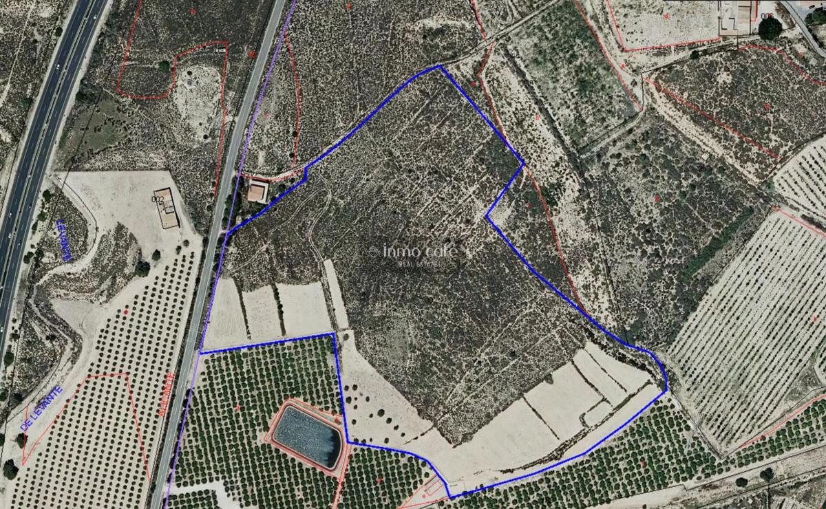 Terreno en venta en Alicante / Alacant, Alicante photo 1