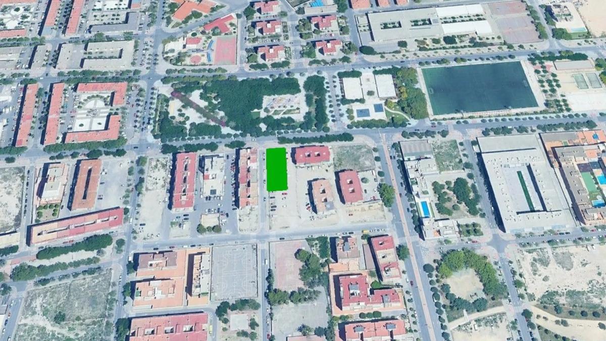 Terreno en venta en Alicante / Alacant, Alicante photo 1
