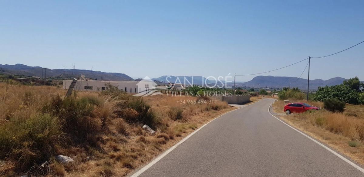 Terreno en venta en Agost, Alicante photo 5