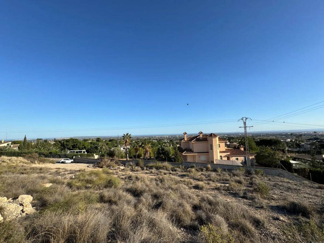 Terreno en venta en Elche / Elx, Alicante photo 2
