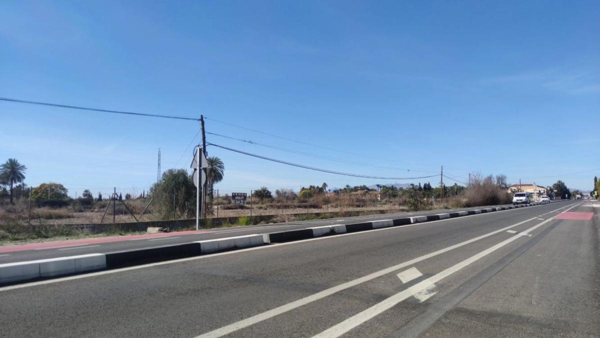 Terreno en venta en Elche / Elx, Alicante photo 3