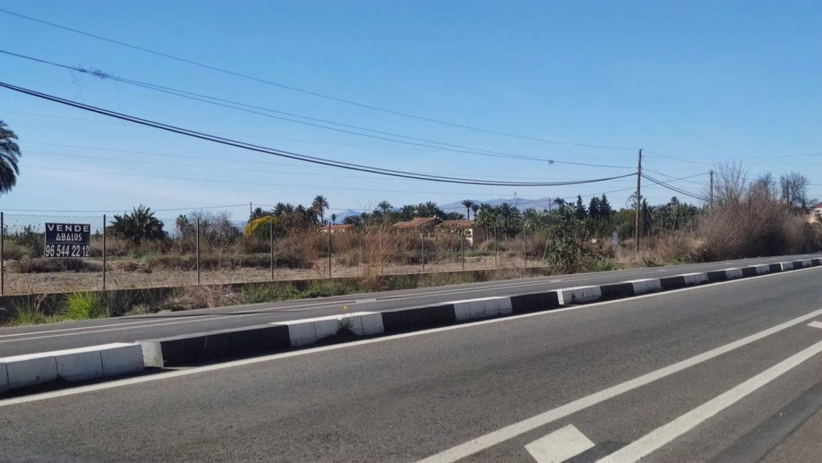 Terreno en venta en Elche / Elx, Alicante photo 4