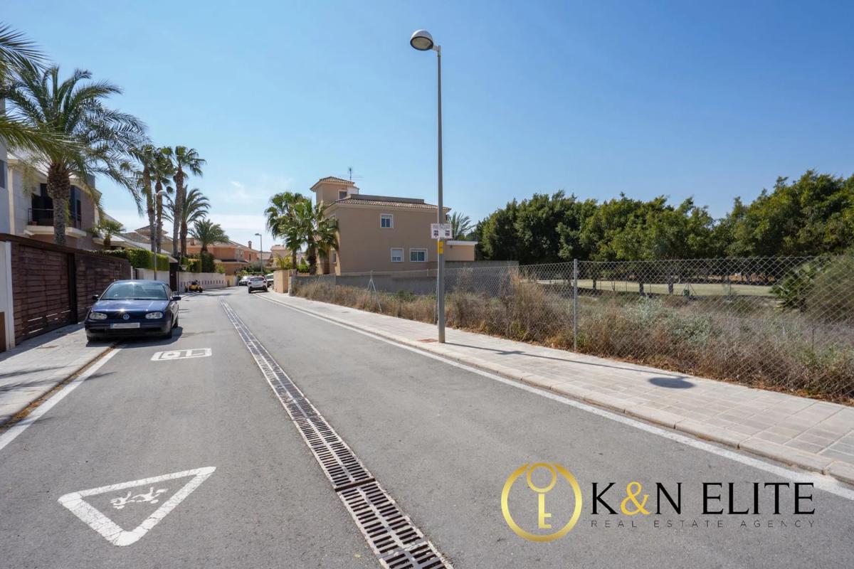 Land for sale in Alicante, Alicante photo 4