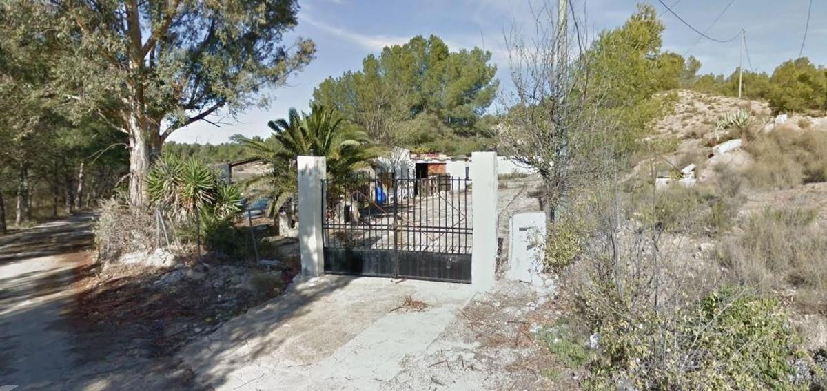Terreno en venta en Sax, Alicante photo 2