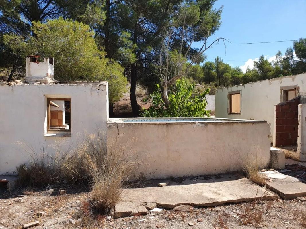 Terreno en venta en Sax, Alicante photo 5