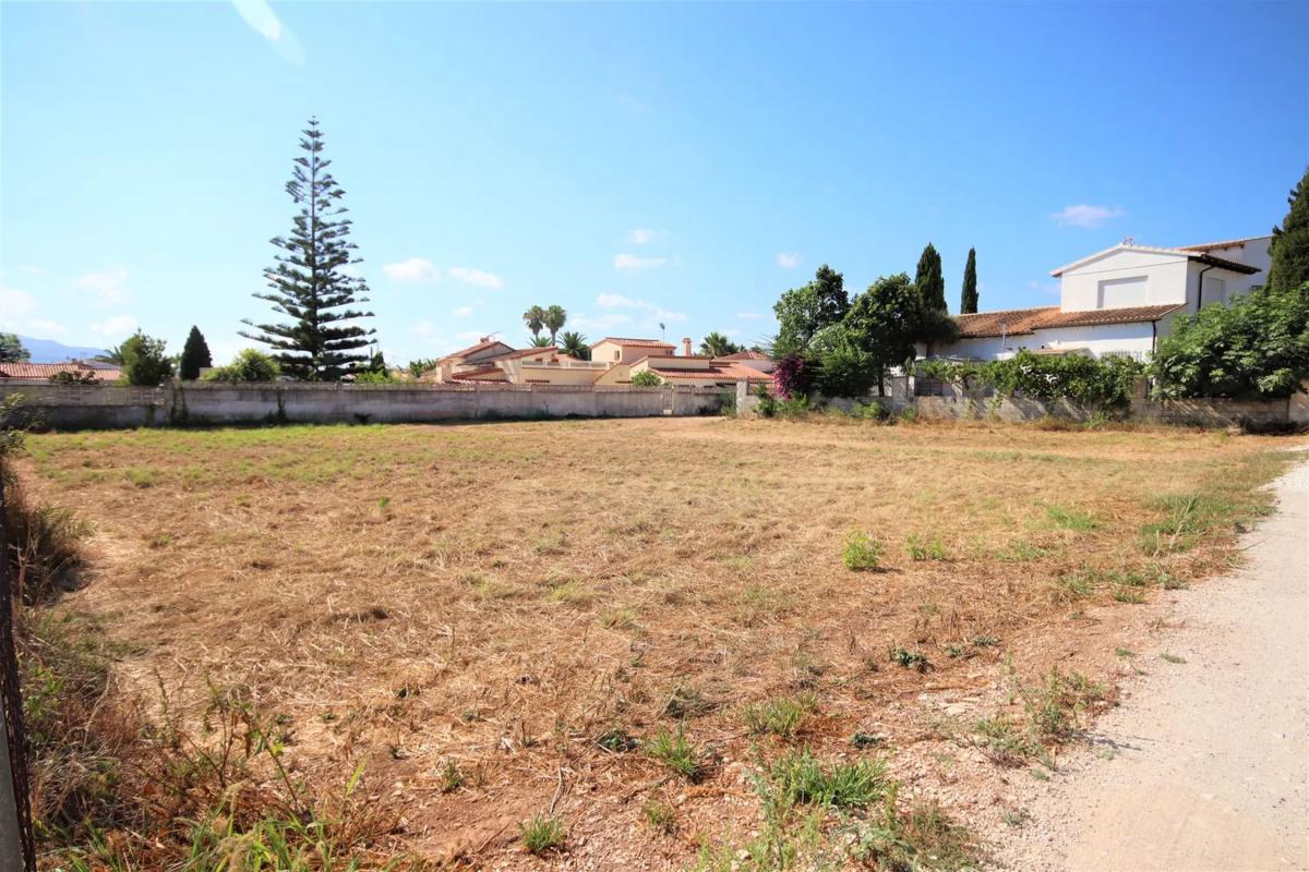 Terreno en venta en Els Poblets, Alicante photo 2