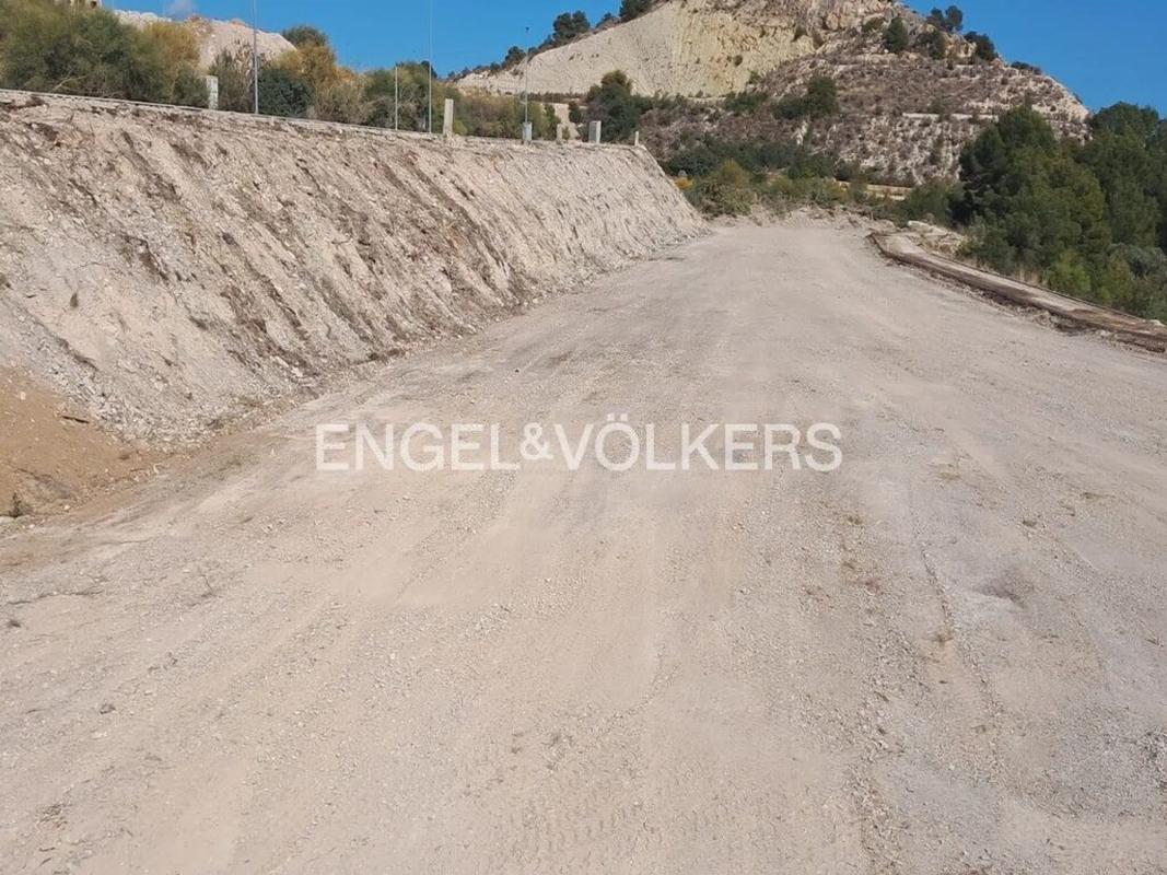 Land for sale in Finestrat, Alicante photo 3