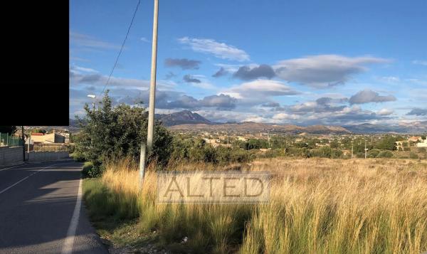 Terreno en avenida los Monteros s/n photo 1