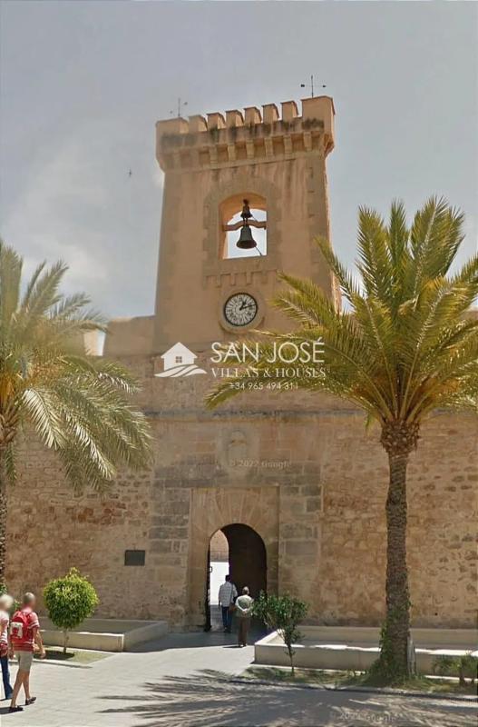 Terreno en venta en Santa Pola, Alicante photo 2