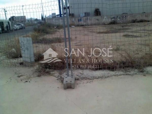 Terreno en Barrio San Juan photo 2