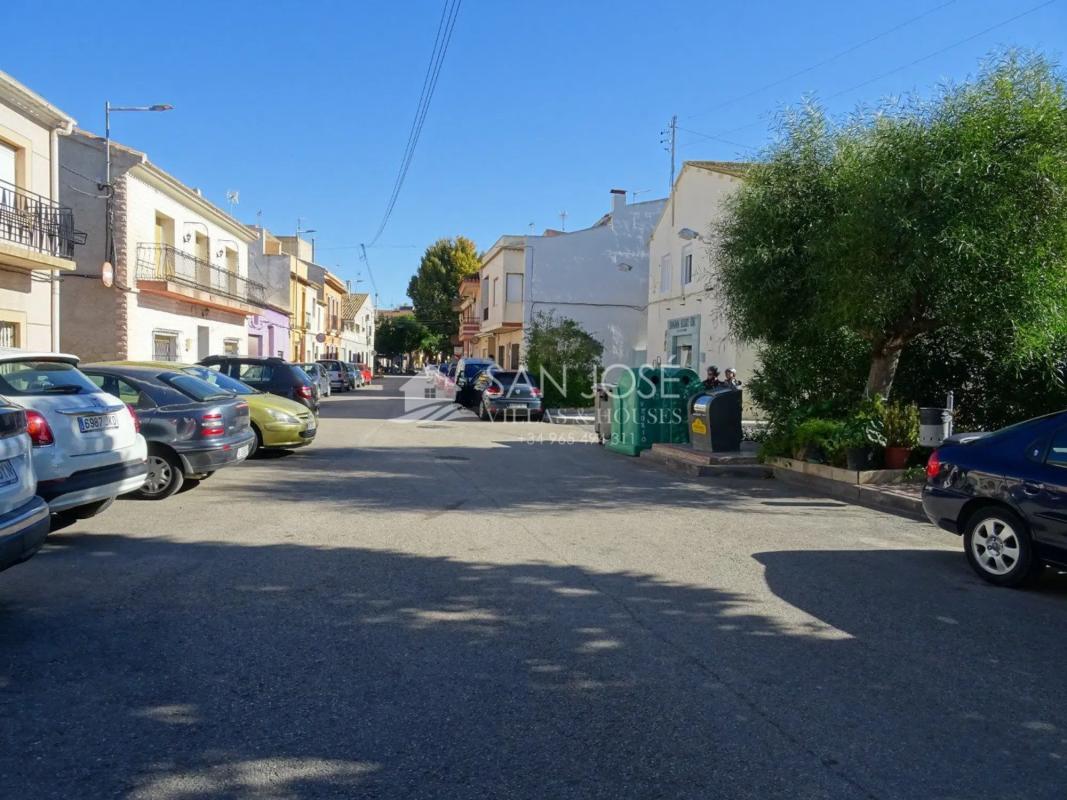 Terreno en venta en Hondón de los Frailes, Alicante photo 1