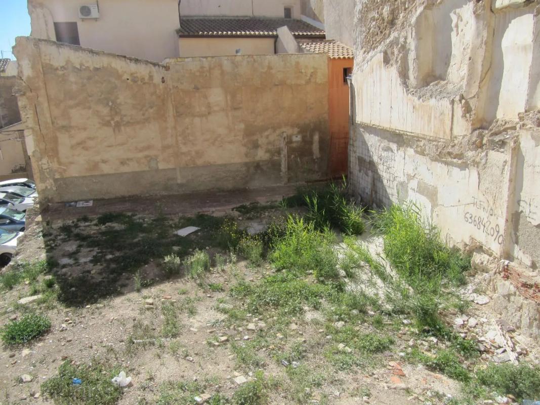 Terreno en venta en Elda, Alicante photo 1