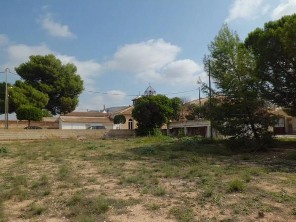 Terreno en Pinoso photo 1
