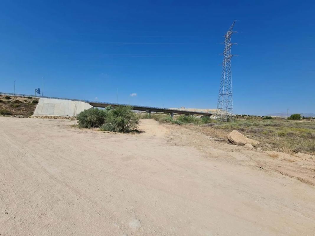 Terreno en venta en Alicante / Alacant, Alicante photo 4