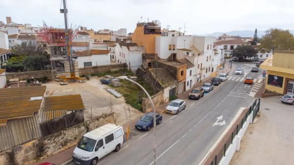 Terreno en calle Jurados photo 1