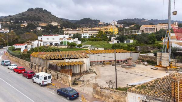 Terreno en calle Jurados photo 3