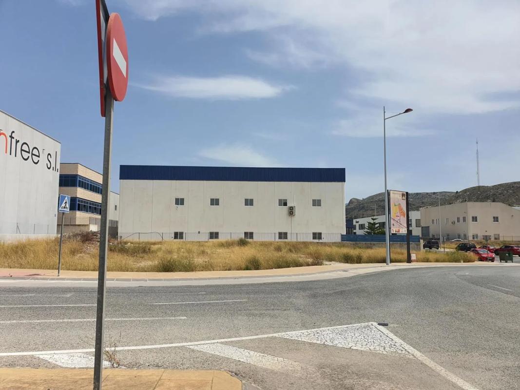 Terreno en venta en Elda, Alicante photo 4