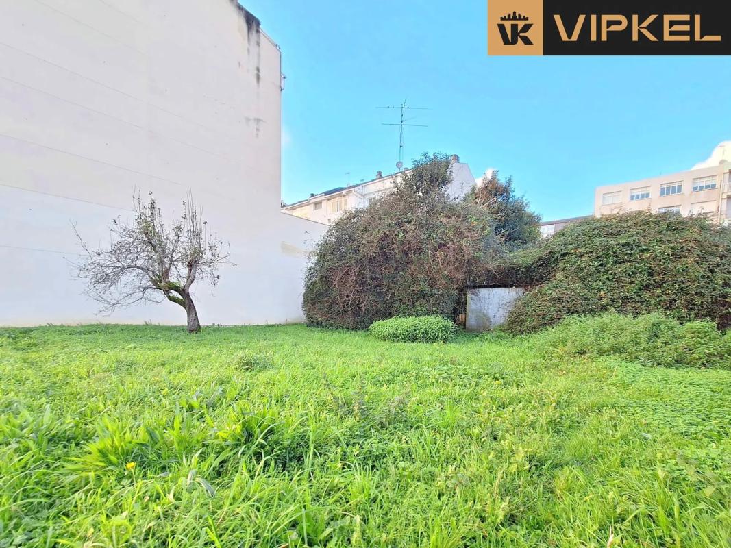 Terreno en venta en Narón, A Coruña photo 2