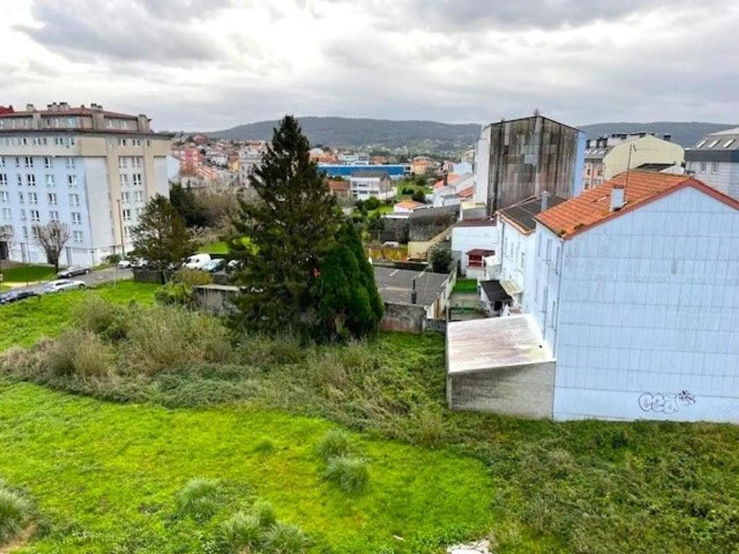 Terreno en venta en Narón, A Coruña photo 2