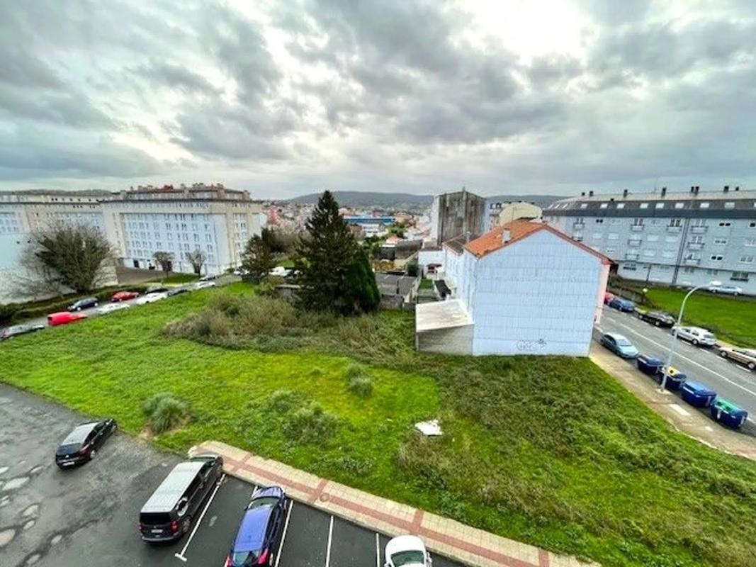 Terreno en venta en Narón, A Coruña photo 3