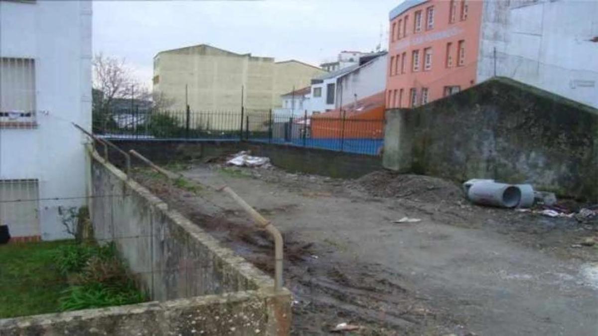 Terreno en venta en Ferrol, A Coruña photo 3