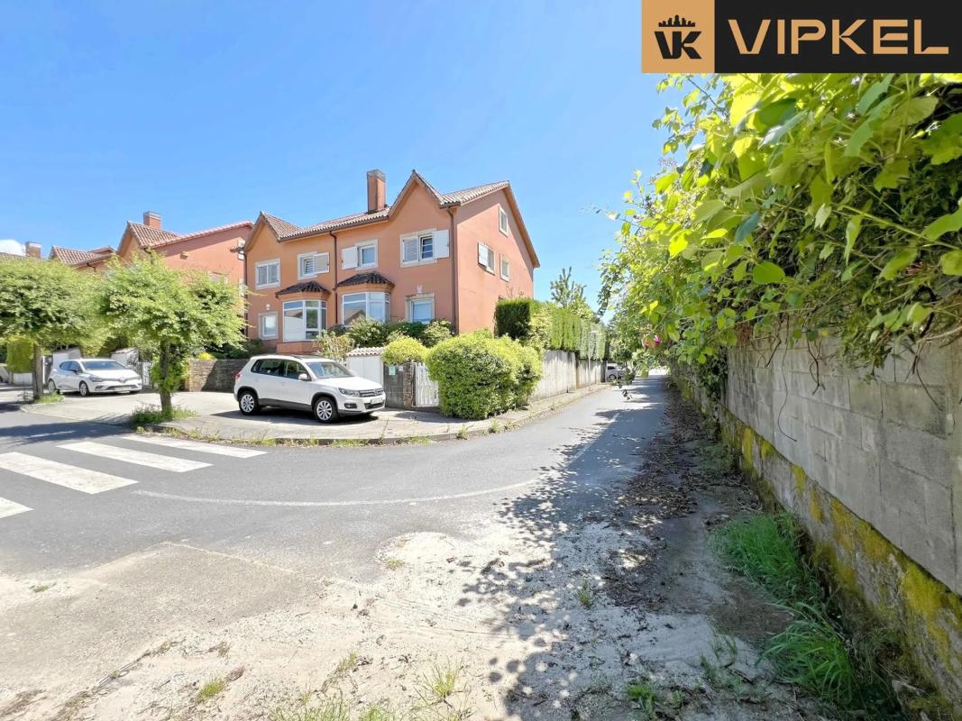 Land for sale in Santiago de Compostela, A Coruña photo 4
