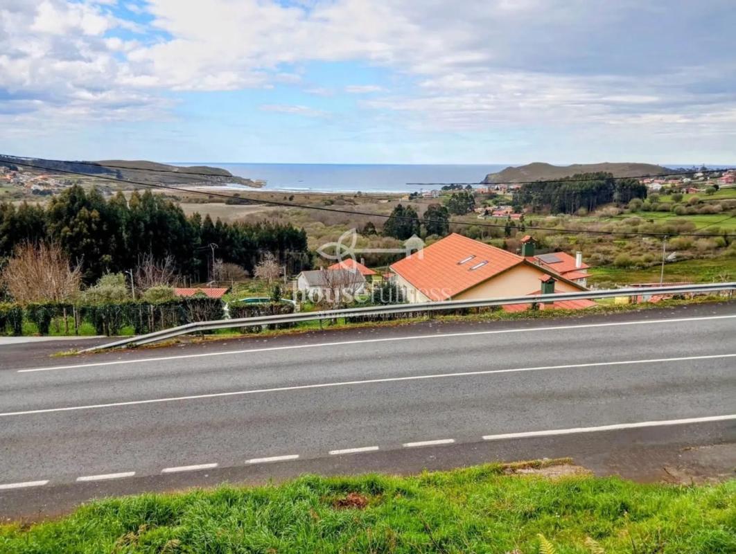 Terreno en venta en Valdoviño, A Coruña photo 3