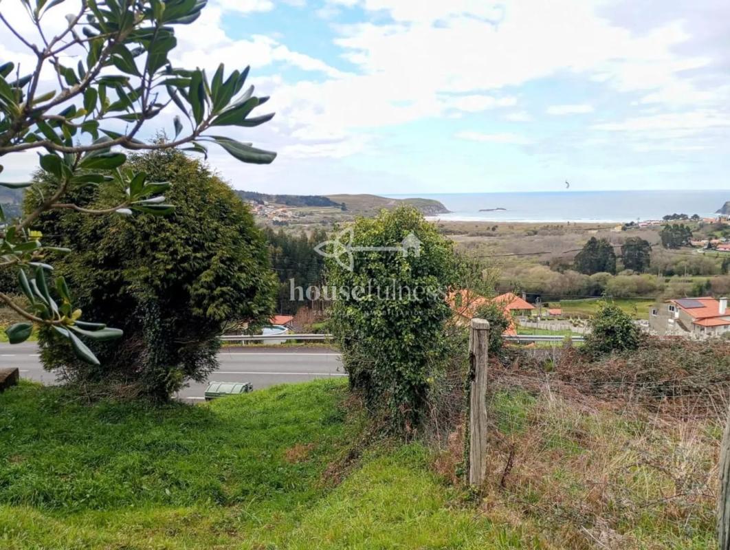 Terreno en venta en Valdoviño, A Coruña photo 5