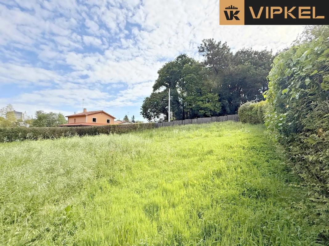 Terreno en venta en Oleiros, A Coruña photo 4