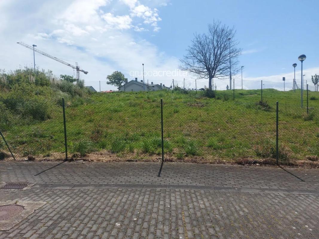 Land for sale in Oleiros, A Coruña photo 2