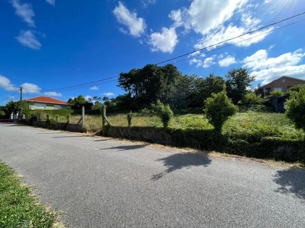 Terreno en venta en Boiro, A Coruña photo 1