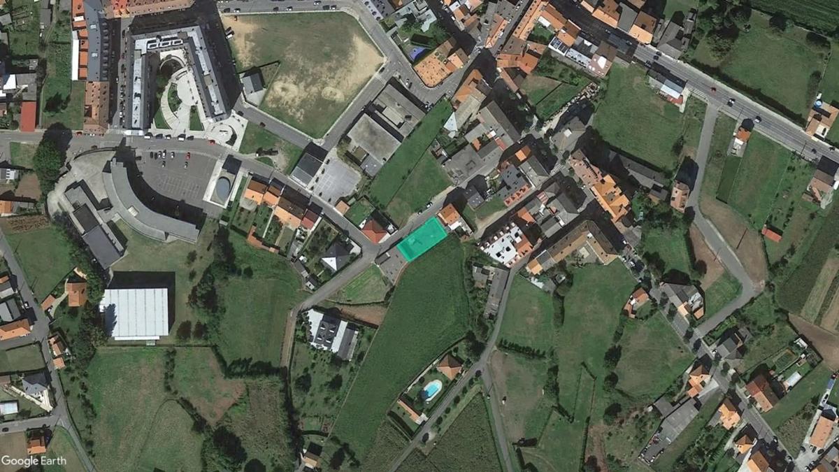 Terreno en venta en Laracha, A Coruña photo 3
