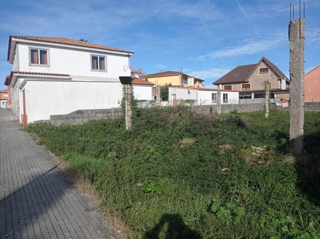 Terreno en venta en Ribeira, A Coruña photo 1