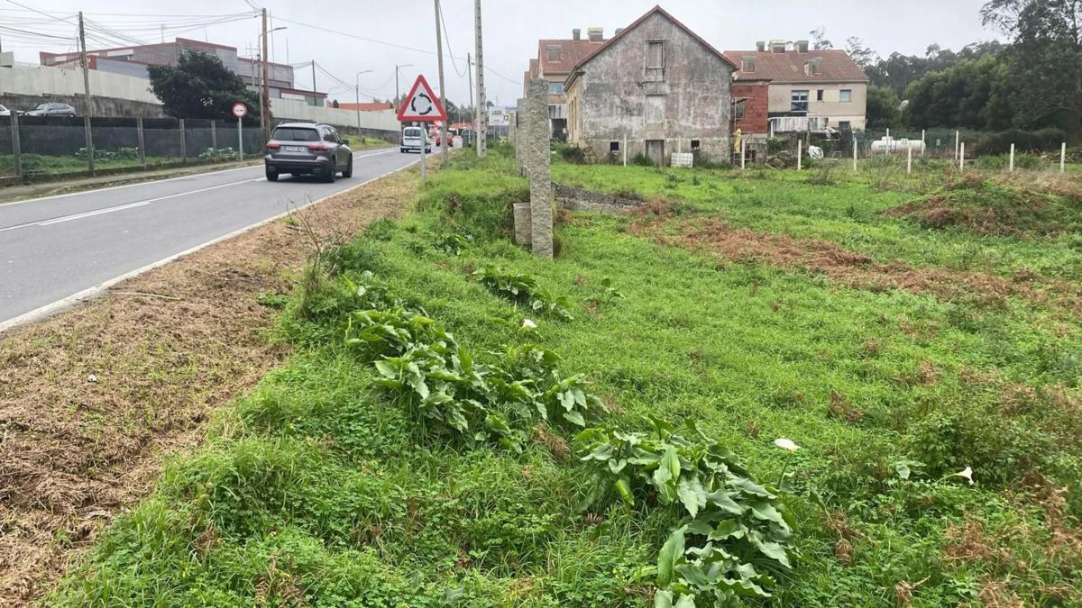 Terreno en venta en Ribeira, A Coruña photo 5