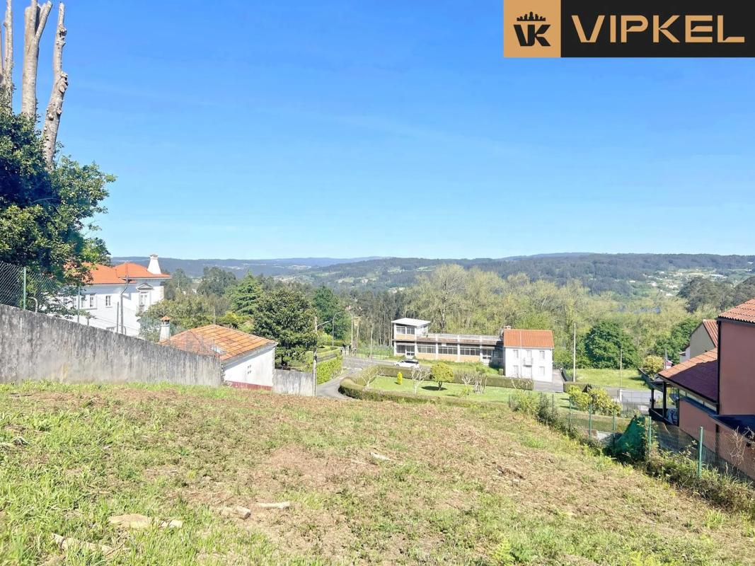 Terreno en venta en Bergondo, A Coruña photo 5