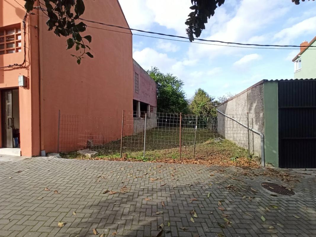 Terreno en venta en Culleredo, A Coruña photo 4