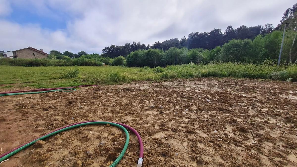 Terreno en venta en Miño, A Coruña photo 2