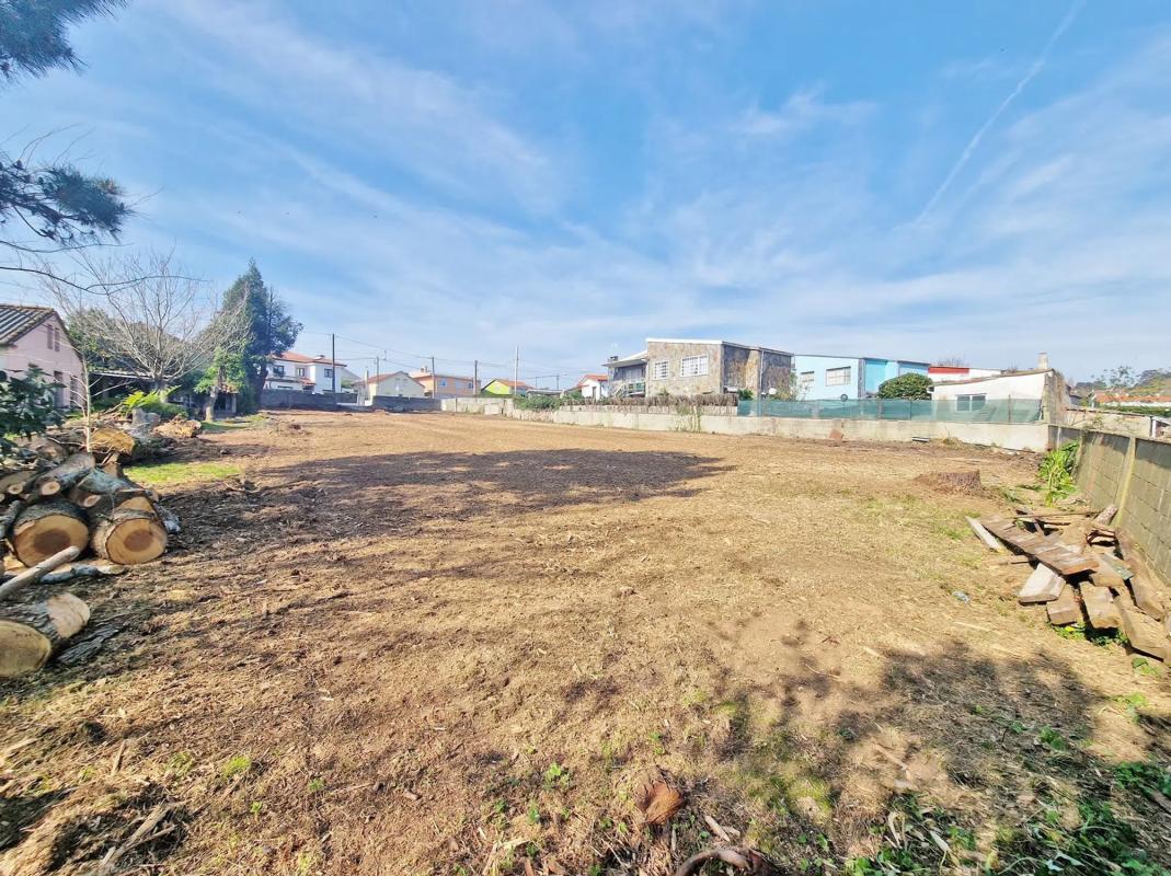 Terreno en venta en Oleiros, A Coruña photo 4