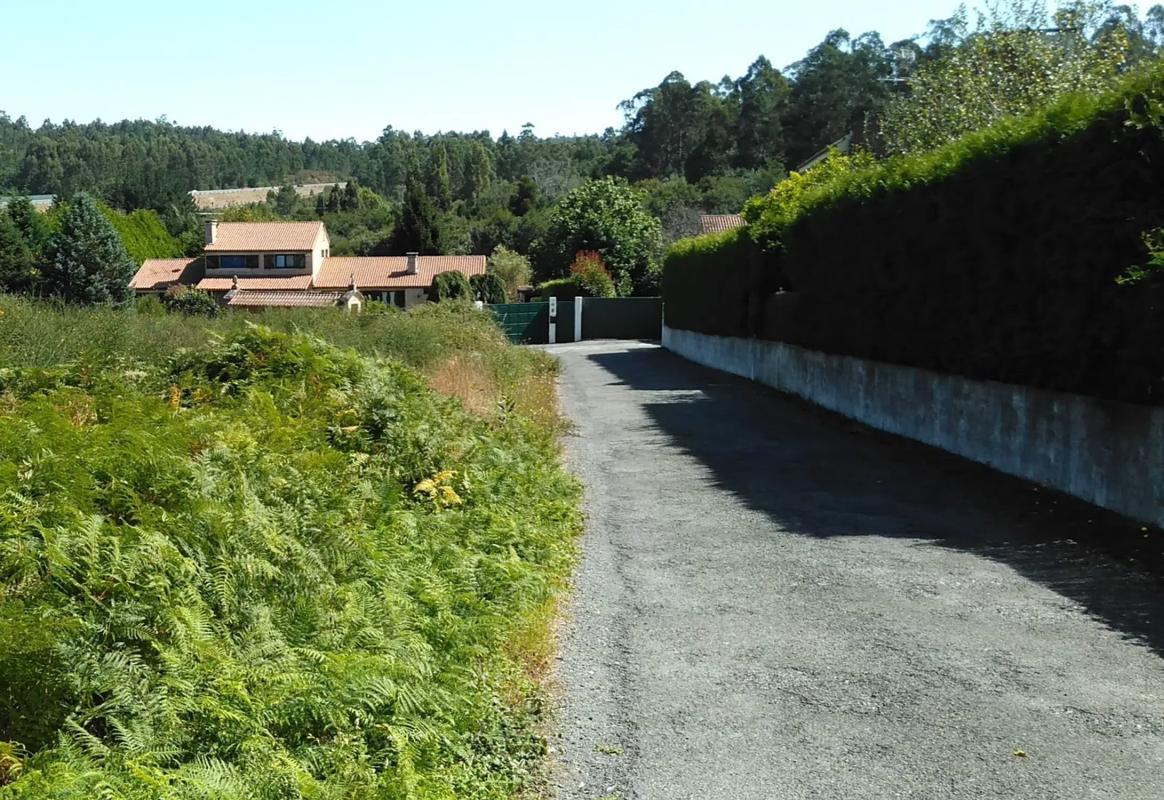 Terreno en venta en Ames, A Coruña photo 3