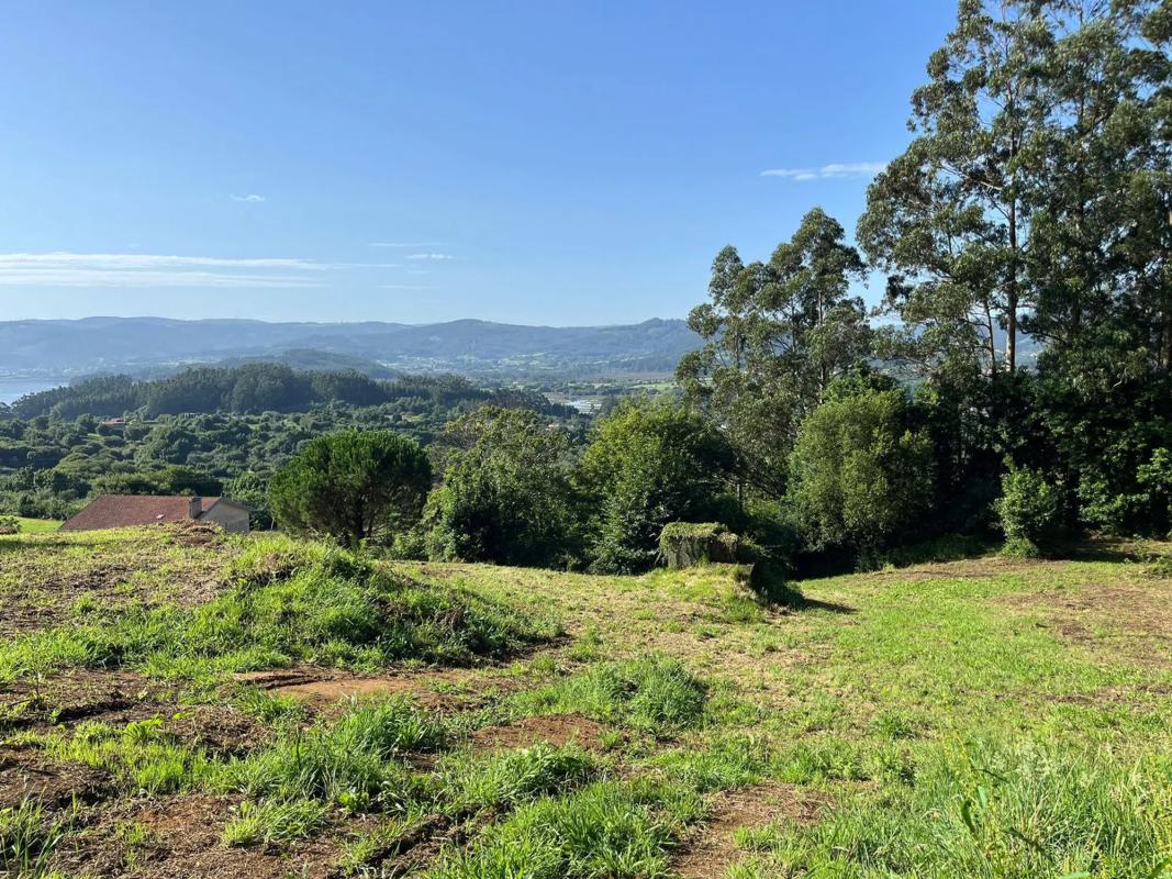 Terreno en venta en Cariño, A Coruña photo 2